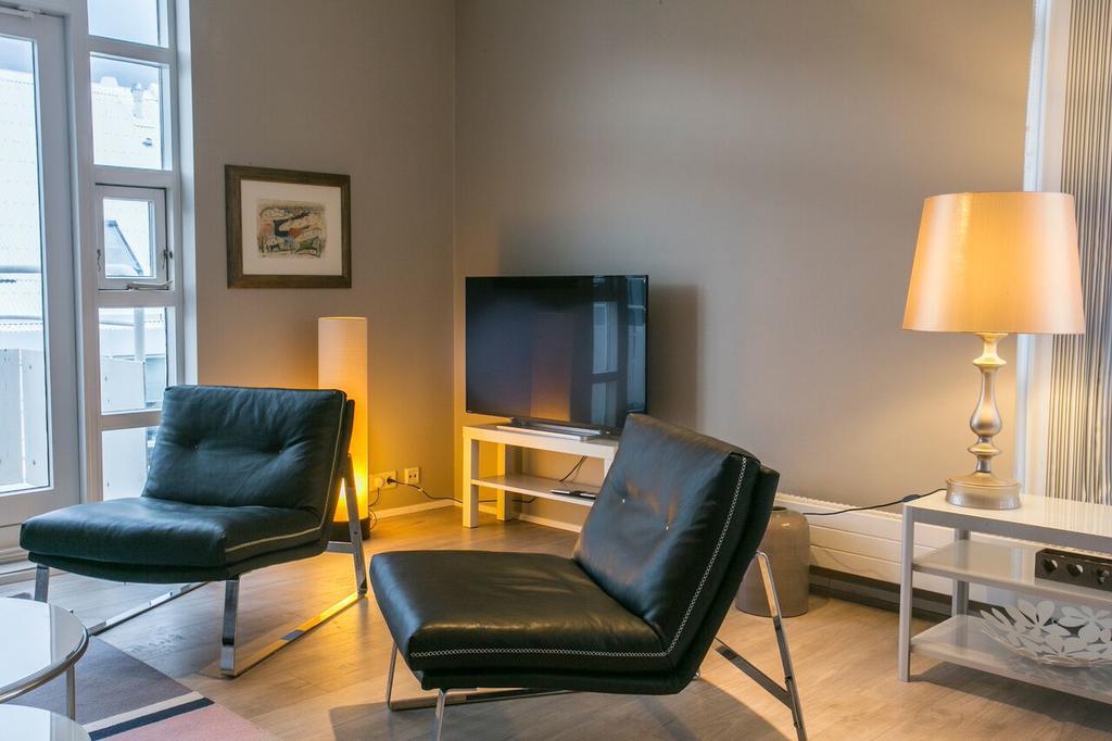 Penthouse Downtown With Free Parking Apartment Reykjavik Luaran gambar